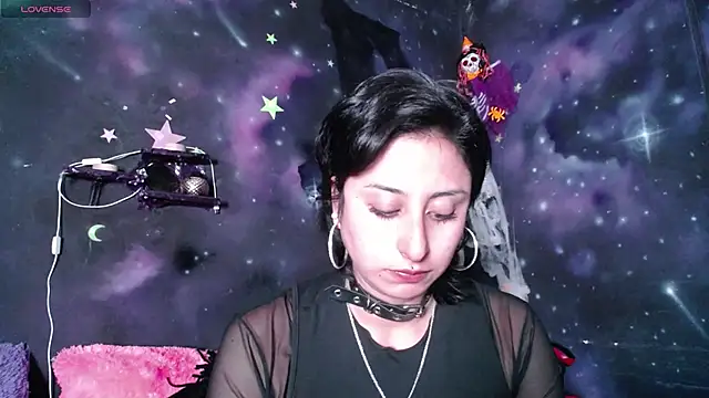 CristaldelLeon s online show from 17, 10, 2025