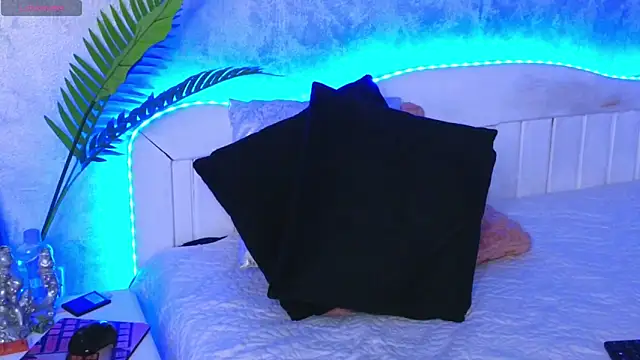 Aelorya online show from 1, 10, 2025