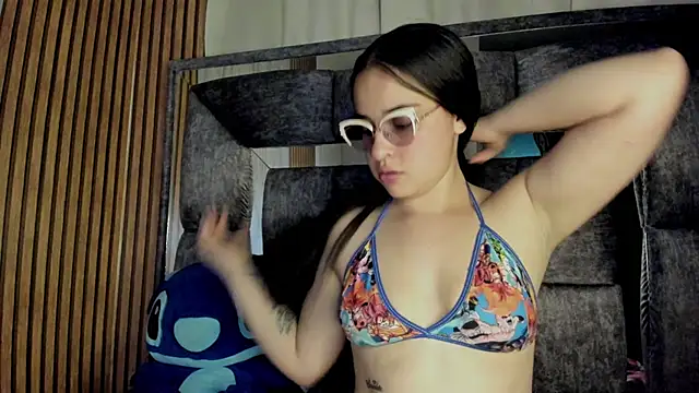 Snapshot of Cherry__Hot chatting on 18, 9, 2025 Cherry Hot online show from 18, 9, 2025