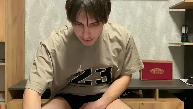 Snapshot of elliot_scott chatting on 13, 12, 2025 elliot scott online show from 13, 12, 2025