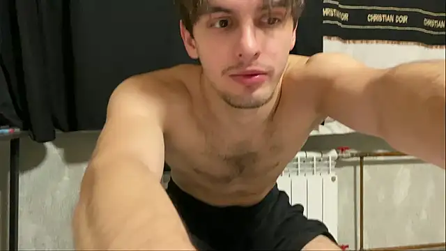 Snapshot of elliot_scott chatting on 18, 12, 2025 elliot scott online show from 18, 12, 2025