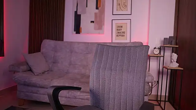 Snapshot of DaviesBrown chatting on 21, 9, 2025 DaviesBrown online show from 21, 9, 2025