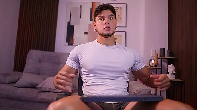 Snapshot of DaviesBrown chatting on 28, 2, 2026 DaviesBrown online show from 28, 2, 2026