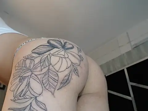 Snapshot of chaniesmith69x chatting on 30, 10, 2025 chaniesmith69x online show from 30, 10, 2025