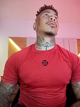 Snapshot of David_tatto1 chatting on 23, 10, 2025 David tatto1 online show from 23, 10, 2025