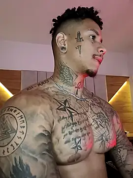 Snapshot of David_tatto1 chatting on 14, 12, 2025 David tatto1 online show from 14, 12, 2025