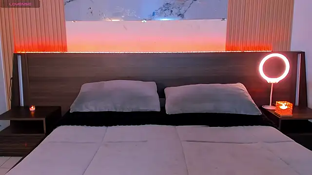 Snapshot of samanthaa_moon chatting on 15, 5, 2026 samanthaa moon online show from 15, 5, 2026