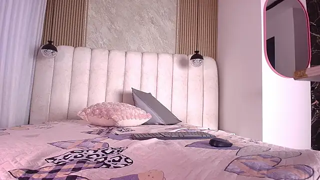 Snapshot of celeste_moonx chatting on 7, 6, 2026 celeste moonx online show from 7, 6, 2026
