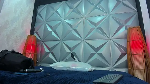 Snapshot of GreciaFox1 chatting on 10, 9, 2025 GreciaFox1 online show from 10, 9, 2025