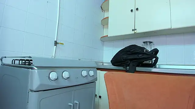 Snapshot of GreciaFox1 chatting on 28, 10, 2025 GreciaFox1 online show from 28, 10, 2025