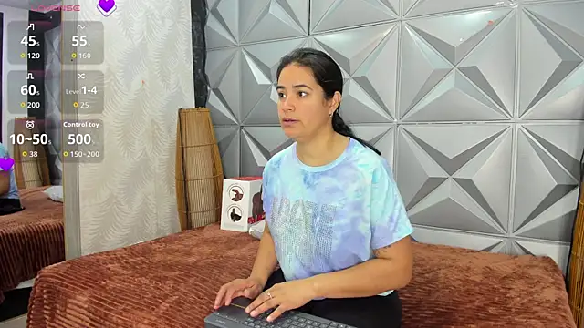 Snapshot of GreciaFox1 chatting on 13, 11, 2025 GreciaFox1 online show from 13, 11, 2025