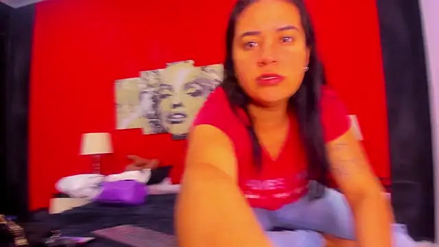 Snapshot of GreciaFox1 chatting on 29, 11, 2025 GreciaFox1 online show from 29, 11, 2025