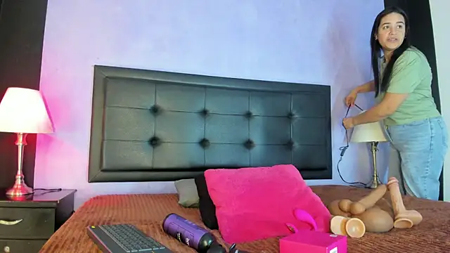 GreciaFox1 online show from 28, 3, 2026