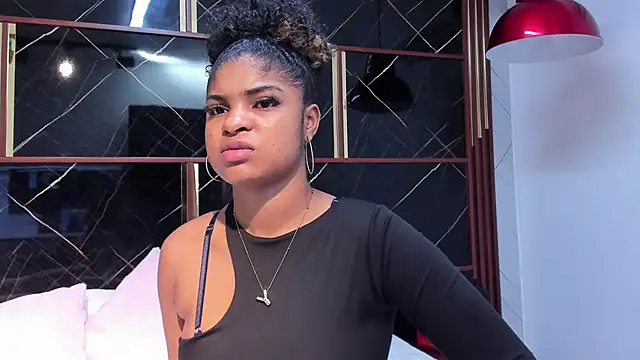 HannyThompson online show from 29, 10, 2025