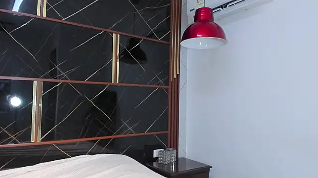 HannyThompson online show from 19, 3, 2026