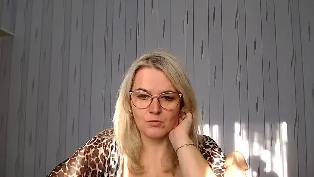 EleanoraDream online show from 22, 10, 2025