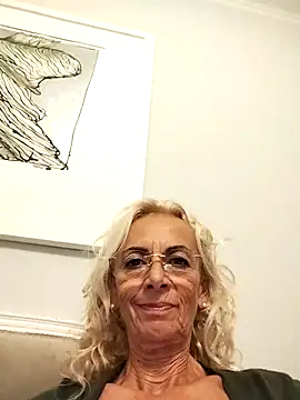 clarabell4 online show from 19, 9, 2025