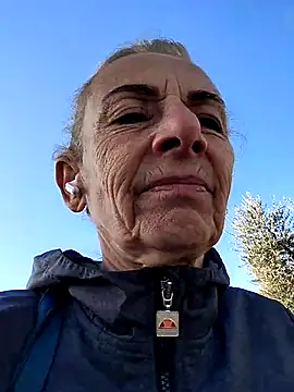 clarabell4 online show from 1, 2, 2026