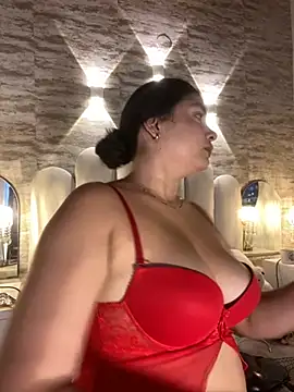 Yassy vazquez online show from 7, 11, 2025