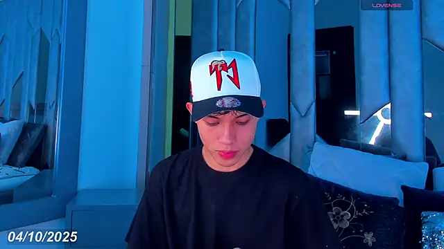 Snapshot of Sebax_Young chatting on 4, 10, 2025 Sebax Young online show from 4, 10, 2025