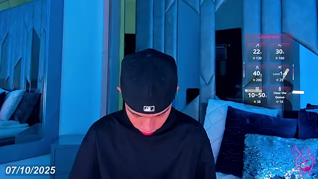 Snapshot of Sebax_Young chatting on 7, 10, 2025 Sebax Young online show from 7, 10, 2025