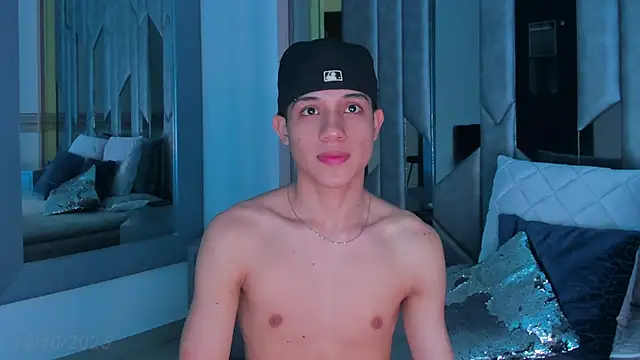 Snapshot of Sebax_Young chatting on 21, 10, 2025 Sebax Young online show from 21, 10, 2025