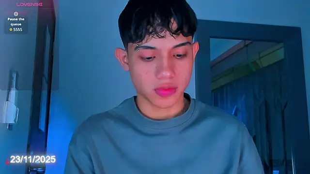 Snapshot of Sebax_Young chatting on 23, 11, 2025 Sebax Young online show from 23, 11, 2025