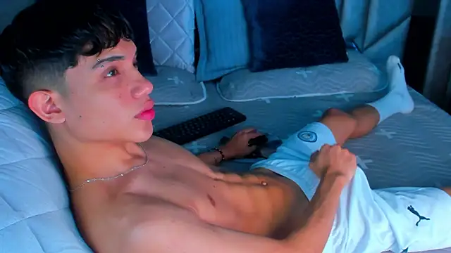 Snapshot of Sebax_Young chatting on 25, 11, 2025 Sebax Young online show from 25, 11, 2025