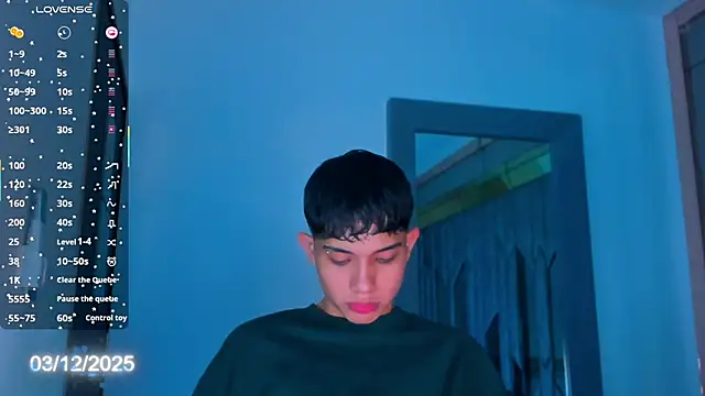 Snapshot of Sebax_Young chatting on 3, 12, 2025 Sebax Young online show from 3, 12, 2025