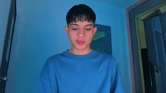 Snapshot of Sebax_Young chatting on 5, 12, 2025 Sebax Young online show from 5, 12, 2025