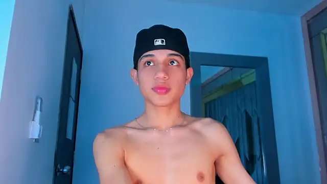 Snapshot of Sebax_Young chatting on 18, 12, 2025 Sebax Young online show from 18, 12, 2025