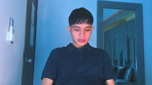 Snapshot of Sebax_Young chatting on 21, 12, 2025 Sebax Young online show from 21, 12, 2025