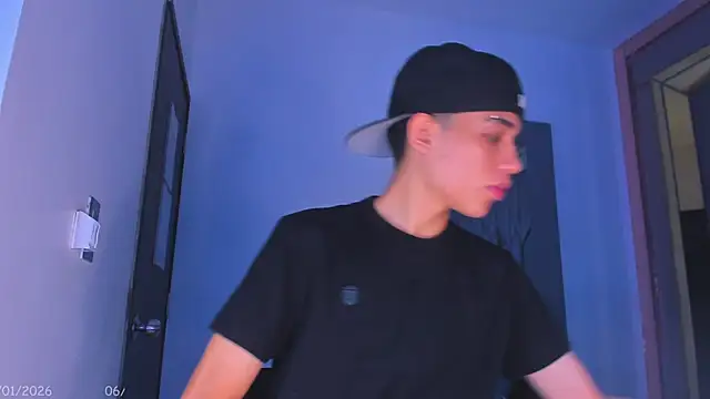 Snapshot of Sebax_Young chatting on 6, 1, 2026 Sebax Young online show from 6, 1, 2026