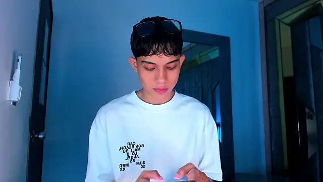 Snapshot of Sebax_Young chatting on 14, 2, 2026 Sebax Young online show from 14, 2, 2026