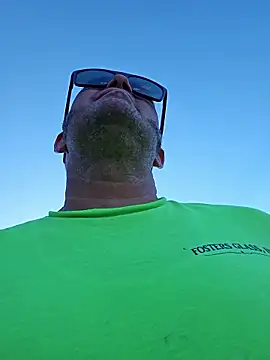 Snapshot of cubanitofeliz40 chatting on 30, 10, 2025 cubanitofeliz40 online show from 30, 10, 2025