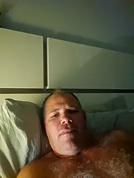 Snapshot of cubanitofeliz40 chatting on 15, 12, 2025 cubanitofeliz40 online show from 15, 12, 2025