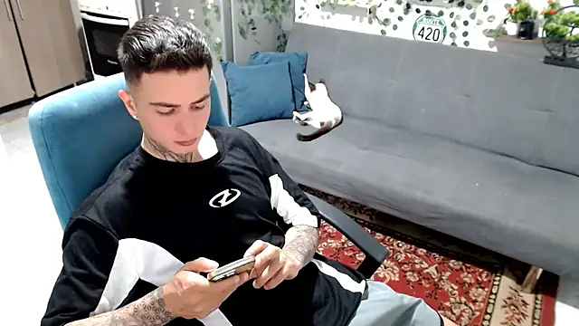 Snapshot of santii_ss chatting on 13, 2, 2026 santii ss online show from 13, 2, 2026