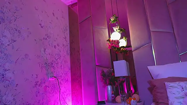 LucyLextonX online show from 17, 3, 2026