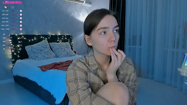 sweete chantal online show from 4, 10, 2025