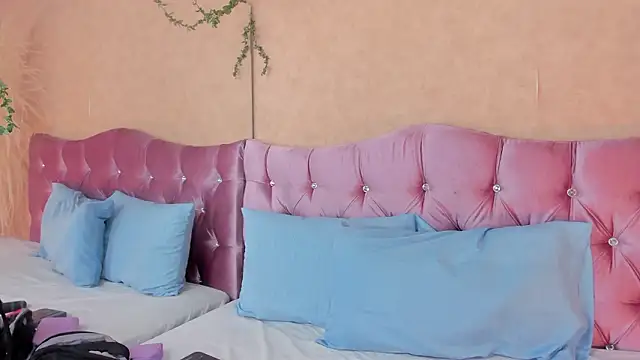 KARINAJTORRES online show from 6, 2, 2026