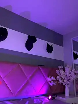 Bella Williiams online show from 15, 12, 2025