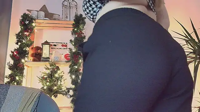 Snapshot of marrygrayes chatting on 26, 12, 2024 marrygrayes online show from 26, 12, 2024