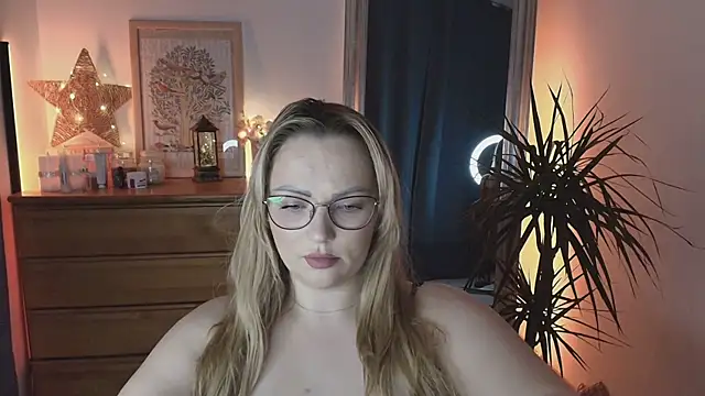 Snapshot of marrygrayes chatting on 24, 1, 2025 marrygrayes online show from 24, 1, 2025