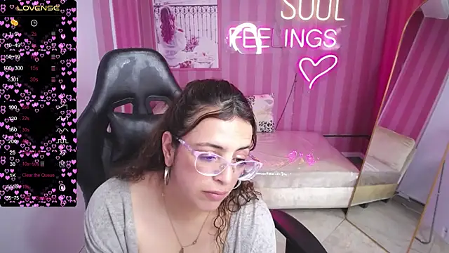 Snapshot of _Evoni_b chatting on 9, 9, 2025 Evoni b online show from 9, 9, 2025