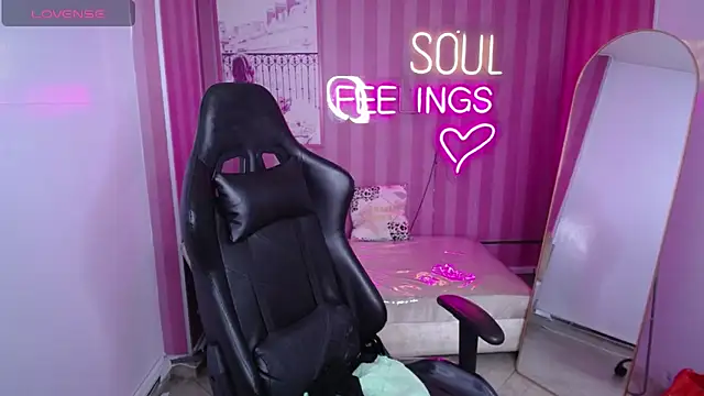 Snapshot of _Evoni_b chatting on 16, 9, 2025 Evoni b online show from 16, 9, 2025