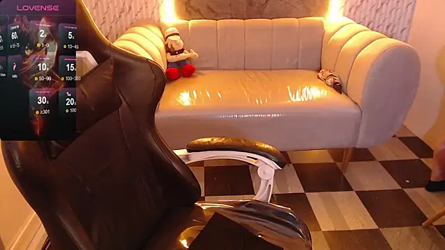 Snapshot of _Evoni_b chatting on 22, 10, 2025 Evoni b online show from 22, 10, 2025