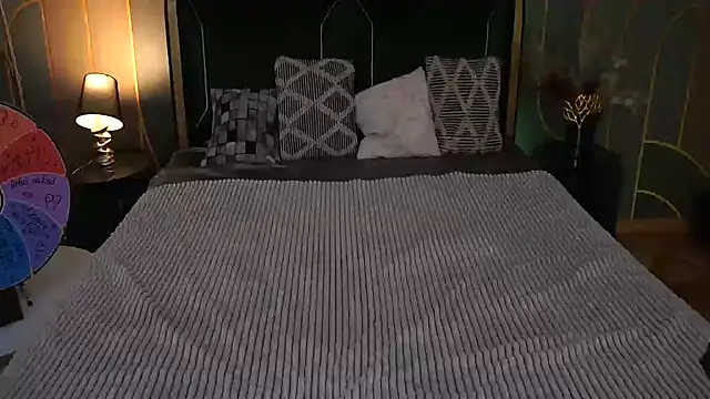 Snapshot of IvyLaurent chatting on 9, 11, 2025 IvyLaurent online show from 9, 11, 2025