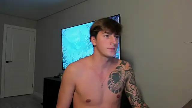 Snapshot of DaniHort chatting on 2, 2, 2026 DaniHort online show from 2, 2, 2026