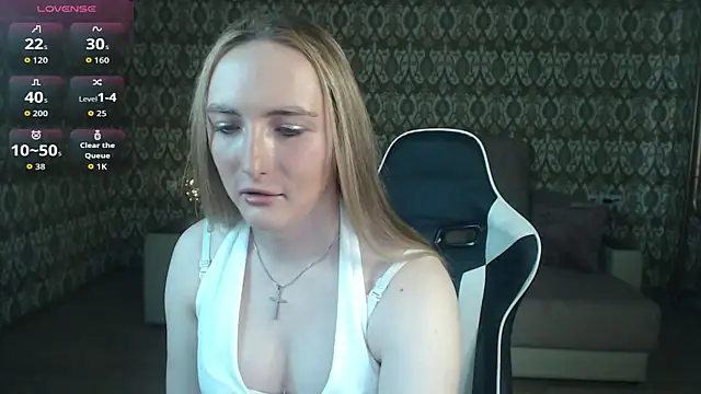 Snapshot of Vi_Luxy chatting on 26, 4, 2026 Vi Luxy online show from 26, 4, 2026