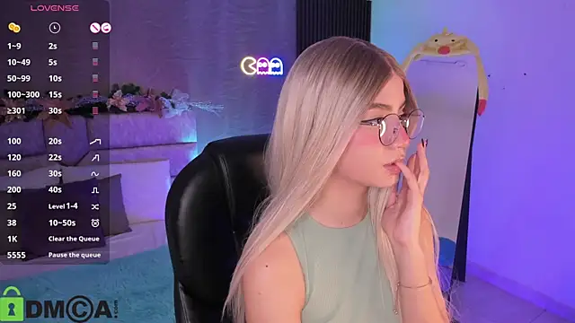 Arinextdoor online show from 19, 12, 2025